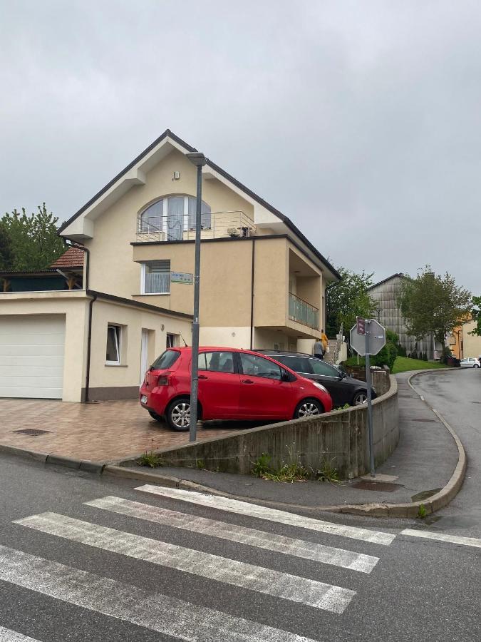 Apartma Azurre *