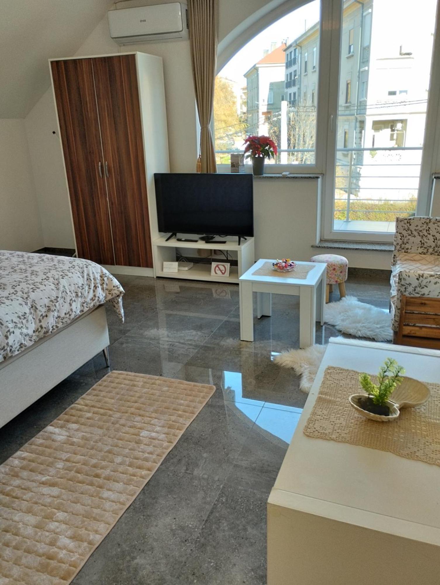 Apartma Azurre Appartement Postojna